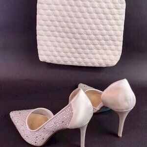 P1474-Betsey Johnson White Hearts bag PLUS SZ 9 Jeweled Heels